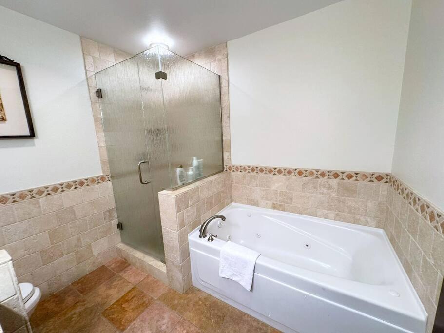 Hébergement de vacances Luxury Townhome W/ Views, Private Jacuzzi & Garage Mammoth Lakes